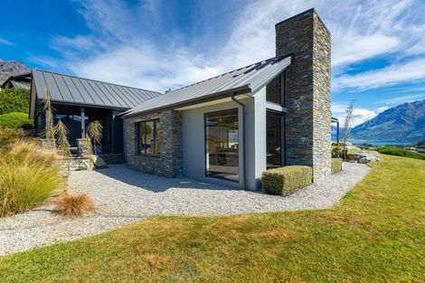 Photo of property in 5 Afton Lane, Jacks Point, Queenstown, 9371