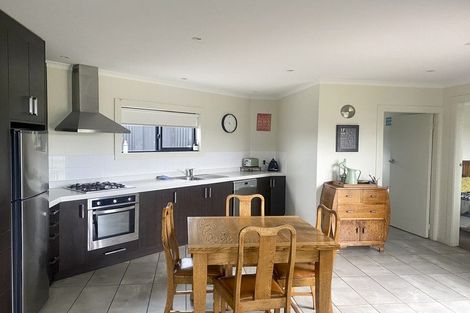 Photo of property in 71 Stafford Street, Orepuki, Riverton, 9881