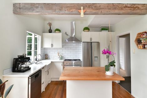 Photo of property in 687 Inland Road, Helensville, 0875