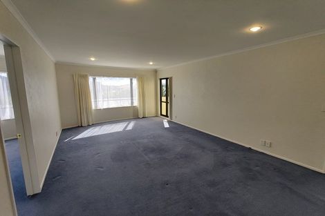 Photo of property in 8 Hattaway Avenue, Bucklands Beach, Auckland, 2012