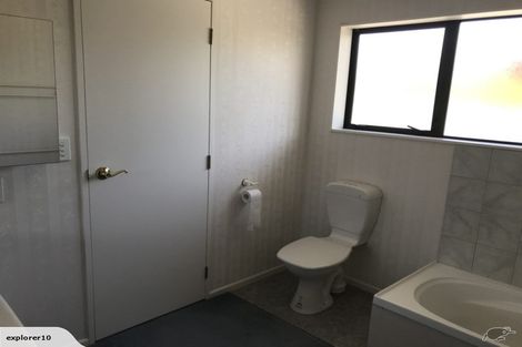 Photo of property in 6 Mckenzie Court, Terrace End, Palmerston North, 4410