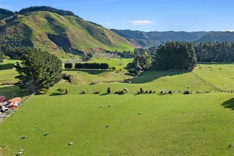 Photo of property in 140 Akatarawa Road, Reikorangi, Waikanae, 5391