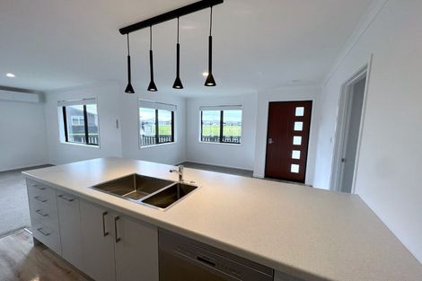 Photo of property in 65 Union Drive, Papamoa, 3118