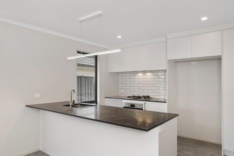 Photo of property in 10 Ash Lane, Omokoroa, 3114