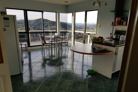 Photo of property in 19 Landsdowne Terrace, Karori, Wellington, 6012