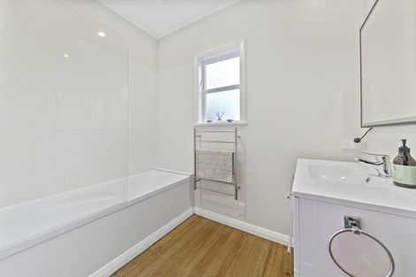 Photo of property in 23a Ravi Street, Khandallah, Wellington, 6035