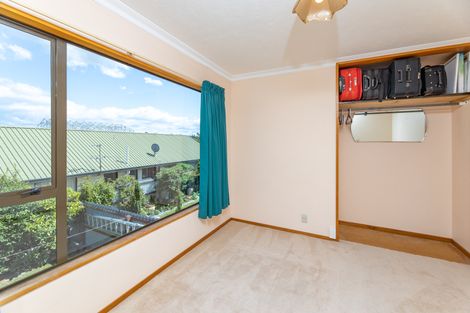 Photo of property in 10 Pyatt Place, Redwood, Christchurch, 8051