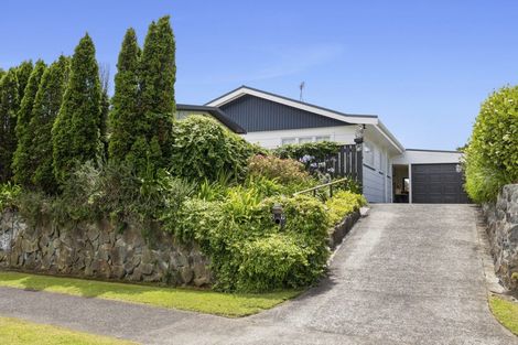 Photo of property in 29 Nevada Drive, Merrilands, New Plymouth, 4312