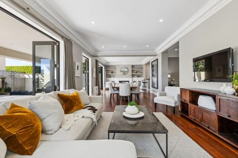 Photo of property in 16 Selwyn Avenue, Mission Bay, Auckland, 1071