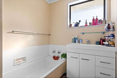 Photo of property in 57 Main Street, Edgecumbe, 3120