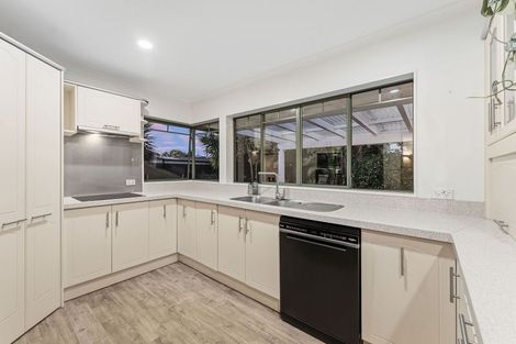 Photo of property in 37 Kahira Crescent, Papamoa Beach, Papamoa, 3118