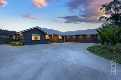Photo of property in 212 Matua Road, Kumeu, 0810