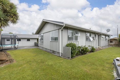 Photo of property in 8 Evelyn Place, Welbourn, New Plymouth, 4310