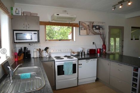 Photo of property in 16 Island View Terrace, Waikanae Beach, Waikanae, 5036