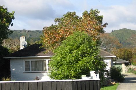 Photo of property in 4 Kennedy Grove, Stokes Valley, Lower Hutt, 5019