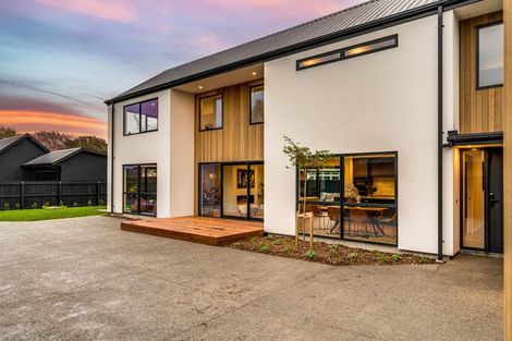 Photo of property in 112a Paparoa Street, Papanui, Christchurch, 8053