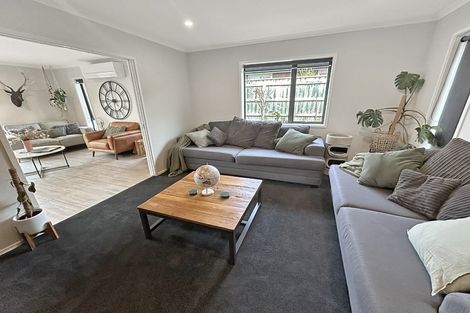 Photo of property in 13 Magnolia Crescent, Tawhero, Whanganui, 4501