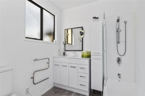 Photo of property in 37/11 The Avenue, Albany, Auckland, 0632