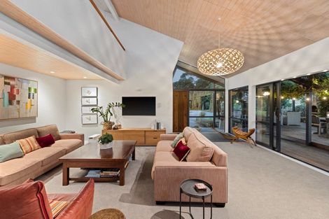 Photo of property in 35 Waimarama Road, Havelock North, 4294