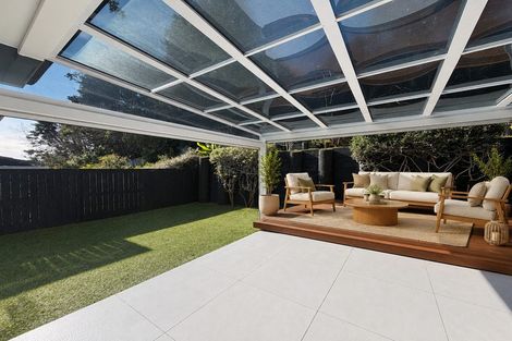Photo of property in 51 Mackay Drive, Greenhithe, Auckland, 0632