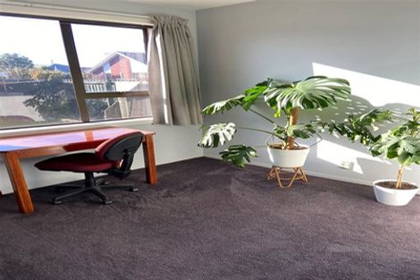 Photo of property in 91 Oakhampton Street, Hornby, Christchurch, 8042