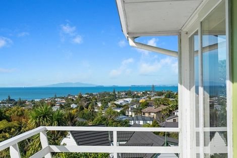 Photo of property in 1 Elizabeth Place, Mairangi Bay, Auckland, 0630