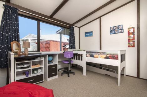 Photo of property in 4a Huia Street, Waikawa, Picton, 7220