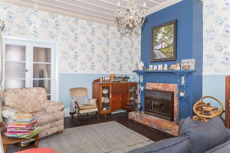 Photo of property in 237 High Street, Dannevirke, 4930