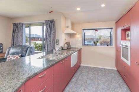 Photo of property in 16 Riegler Place, Belfast, Christchurch, 8051