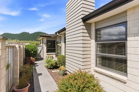 Photo of property in 2 Pearson Place, Paraparaumu, 5032