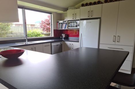 Photo of property in 37 Basley Road, Owhata, Rotorua, 3010