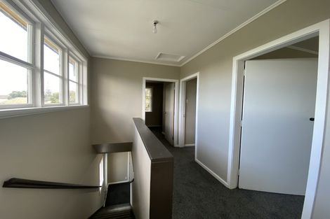 Photo of property in 32 Paihia Road, Onehunga, Auckland, 1061