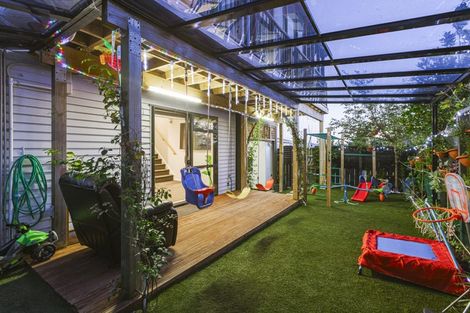 Photo of property in 4337 Great North Road, Glendene, Auckland, 0602