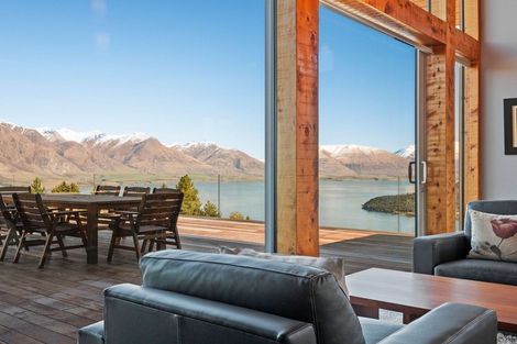 Photo of property in 673 Glenorchy-queenstown Road, Closeburn, Queenstown, 9371