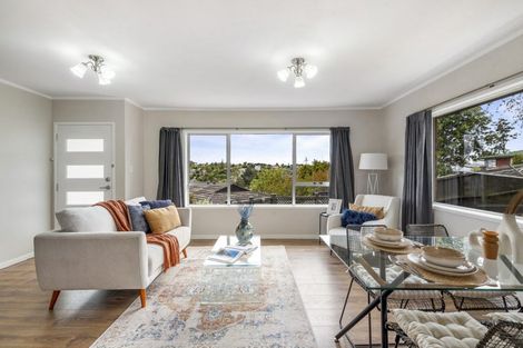 Photo of property in 1/30 Acacia Road, Torbay, Auckland, 0632