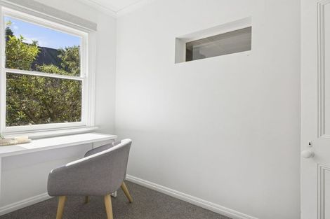 Photo of property in 18 Ellesmere Street, Ravensbourne, Dunedin, 9022