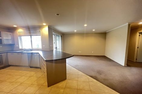 Photo of property in 4 Durbin Court, Greenhithe, Auckland, 0632