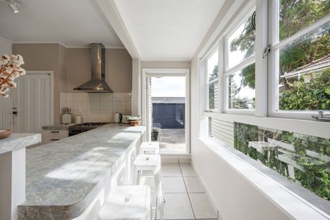 Photo of property in 41 Nuffield Avenue, Marewa, Napier, 4110