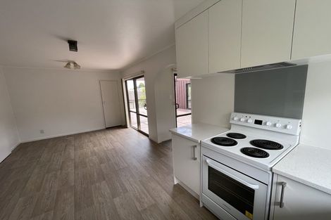 Photo of property in 31 Aronia Way, Goodwood Heights, Auckland, 2105