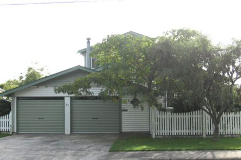 Photo of property in 25 Lincoln Avenue, Epuni, Lower Hutt, 5011