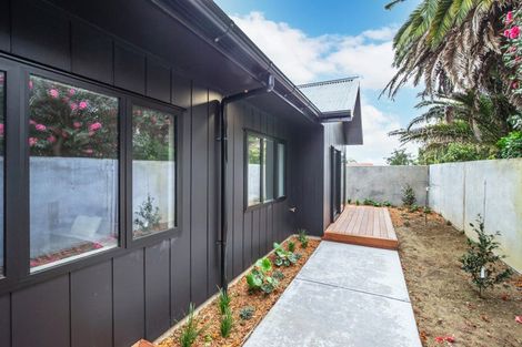 Photo of property in 114a Bartholomew Road, Levin, 5510