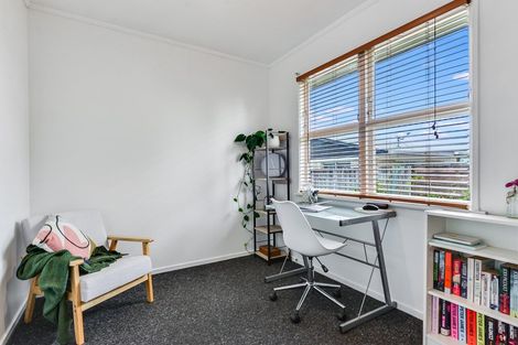 Photo of property in 70 Livingstone Avenue, Nawton, Hamilton, 3200