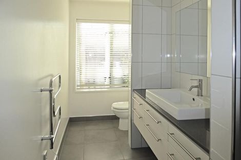 Photo of property in 21b Office Road, Merivale, Christchurch, 8014