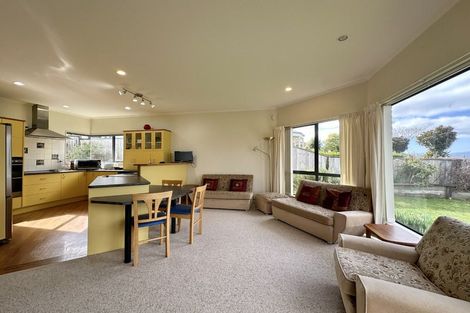 Photo of property in 5 Birkinshaw Grove, Riverstone Terraces, Upper Hutt, 5018