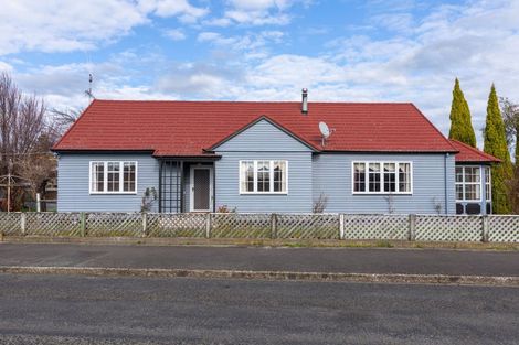 Photo of property in 12 Gertrude Street, Dannevirke, 4930