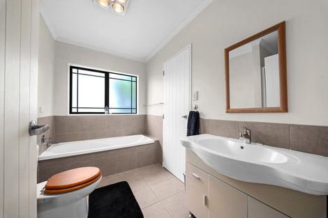 Photo of property in 1/24 Henderson Avenue, Tuakau, 2121