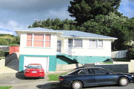 Photo of property in 146 Sievers Grove, Cannons Creek, Porirua, 5024