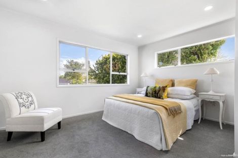 Photo of property in 48 Oreil Avenue, West Harbour, Auckland, 0618