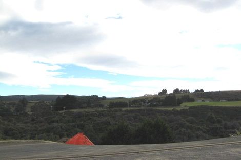 Photo of property in 174 Browns Bay Road, Murrays Bay, Auckland, 0630