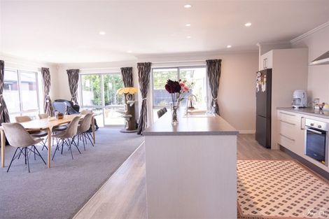 Photo of property in 6 Warhorse Gate, Halswell, Christchurch, 8025